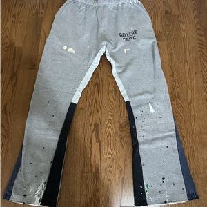 Gallery dept flared sweats Deadstock size Large